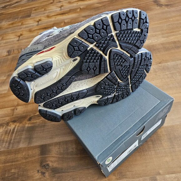 New balance 1906D Protection Pack CastleRock size 9.5us DS Brand New - Picture 8 of 10